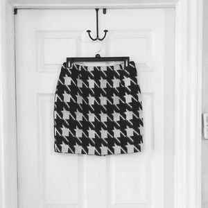 ✖️AMANDA + CHELSEA CLASSIC SKIRT 😍✖️